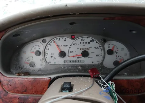 2001 Ford Explorer Sport Trac z USA, uszkodzony, nr VIN 1FMZU77EX1UB77084